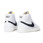 Nike Blazer Mid 77 Vintage White/Black - Image 3