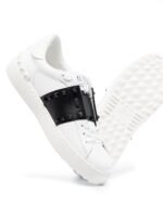 Valentino Garavani Rockstud Untitled  White Black - Image 2