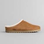 Alo Sherpa Recovery Slipper in the saddle colorway. 