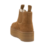 UGG Neumel Platform Chelsea Boot – Chestnut - Image 3